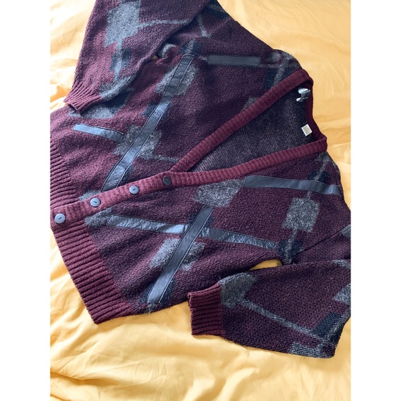 Vintage cardigan with leather - Picture 4 of 9